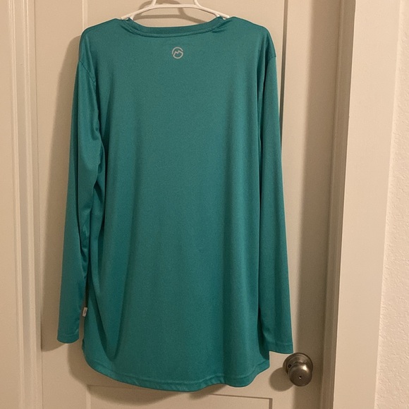 Magellan Outdoor Moisture-Wicking XXL Boyfriend Fit Womens Long Sleeve Shirt - Picture 2 of 5